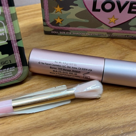 3 Piece Too Faced Major Love Set - Picture 5 of 11